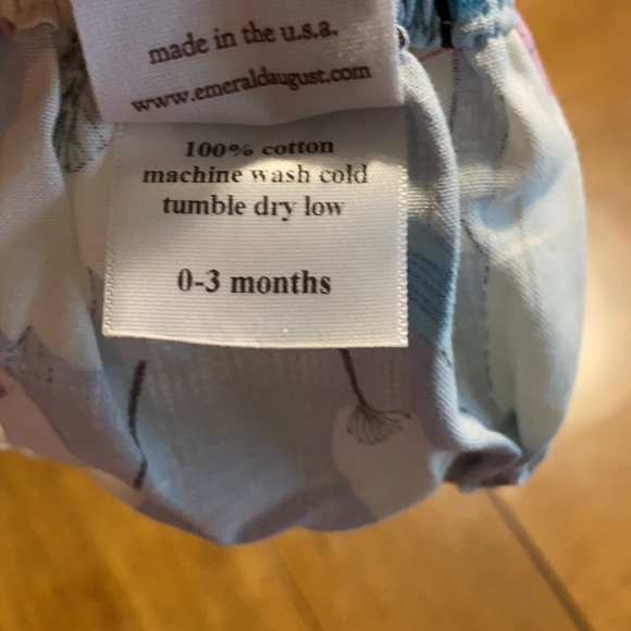 Emerald August - Picture 5 of 5